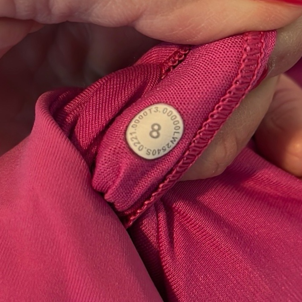 Lululemon Energy Bra in Raspberry 8 - Picture 3 of 4